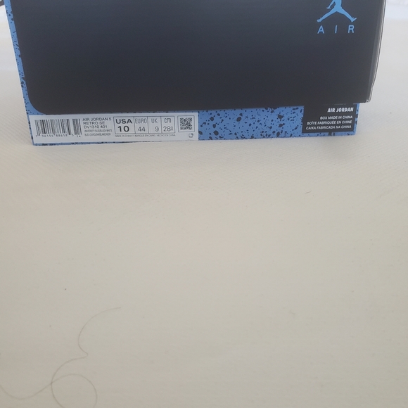 Size 12 - Jordan 5 University Blue. Deadstock DV1310-401